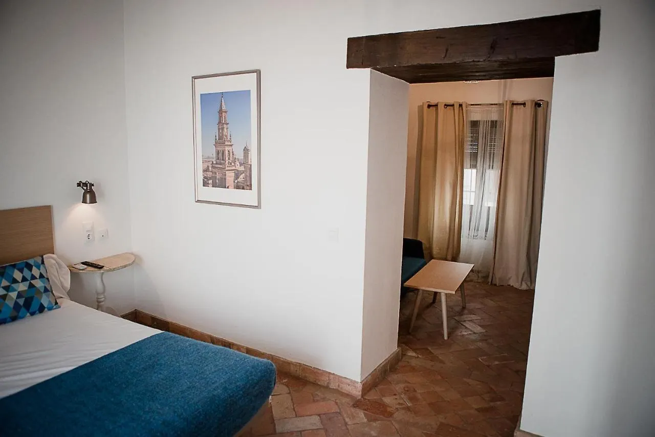 Frenteabastos Suites Cafe Hostal & Apartments Carmona  2*, Carmona (Seville)
