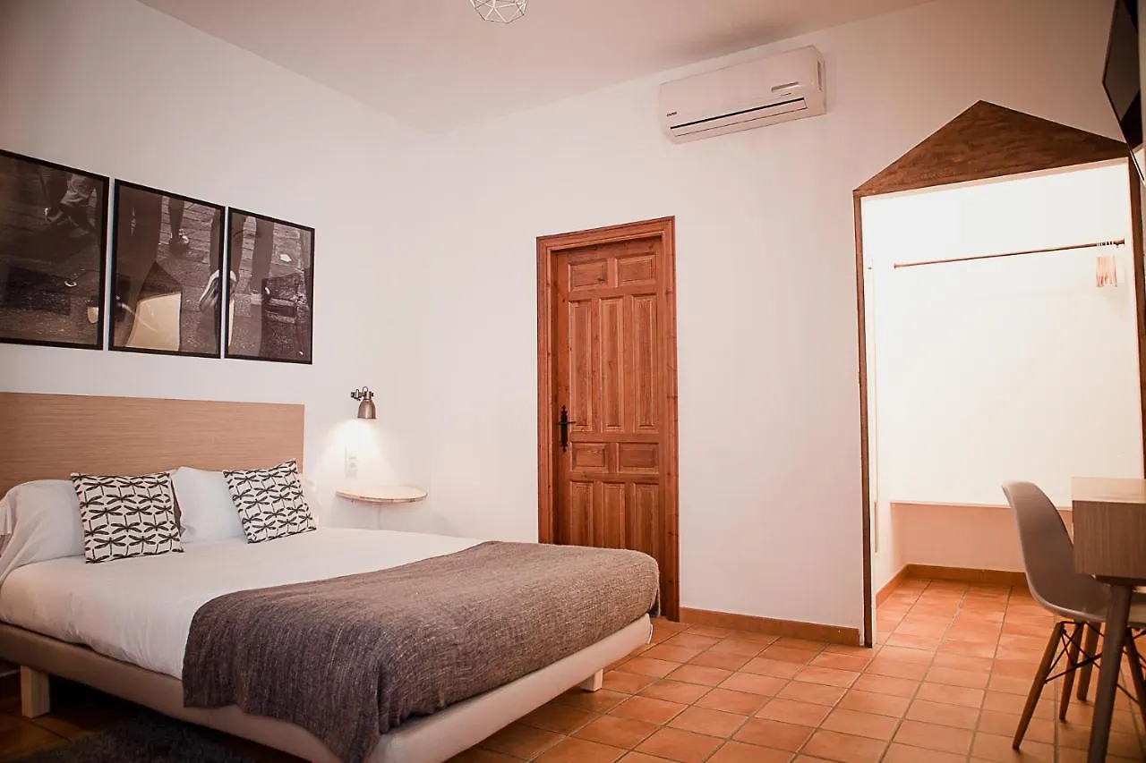 Frenteabastos Suites Cafe Hostal & Apartments Carmona  Guest house Carmona (Seville)