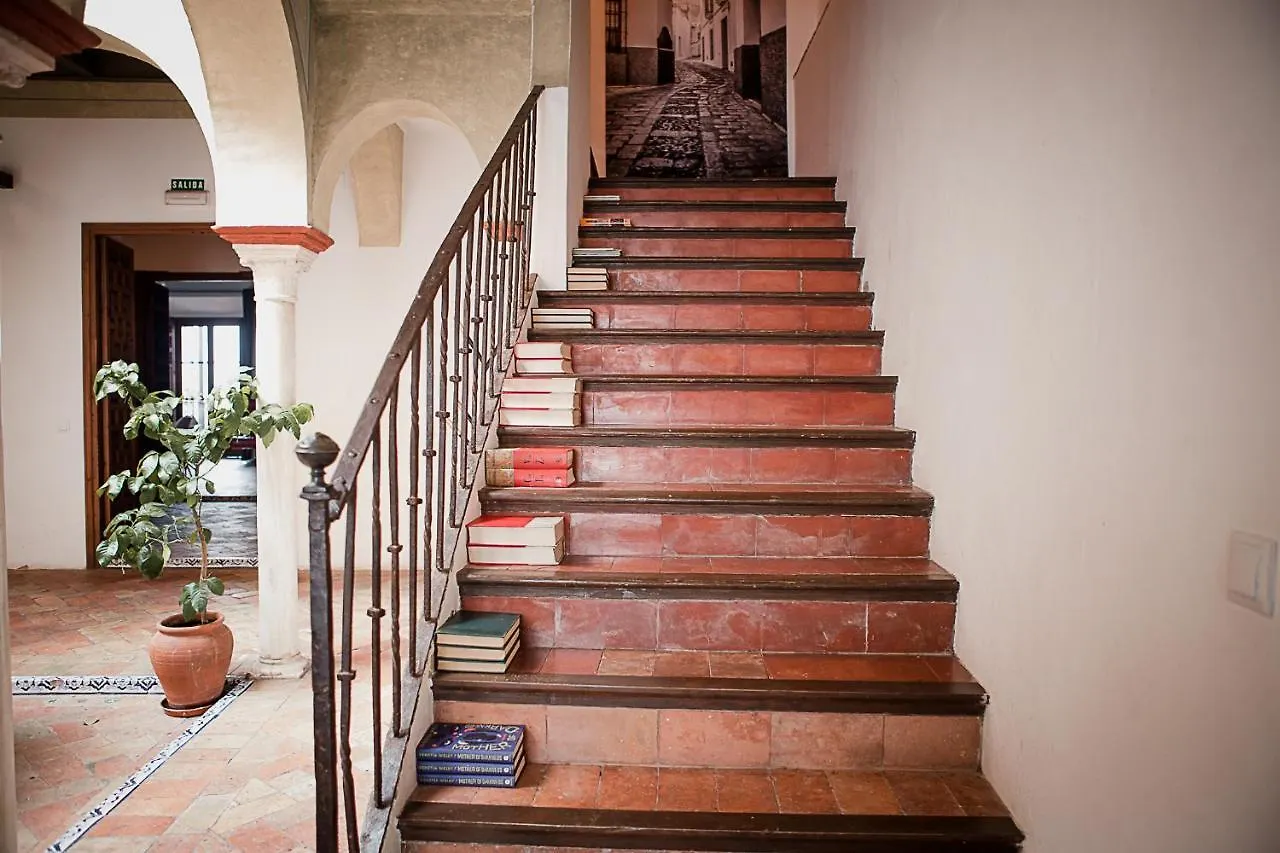 Guest house Frenteabastos Suites Cafe Hostal & Apartments Carmona