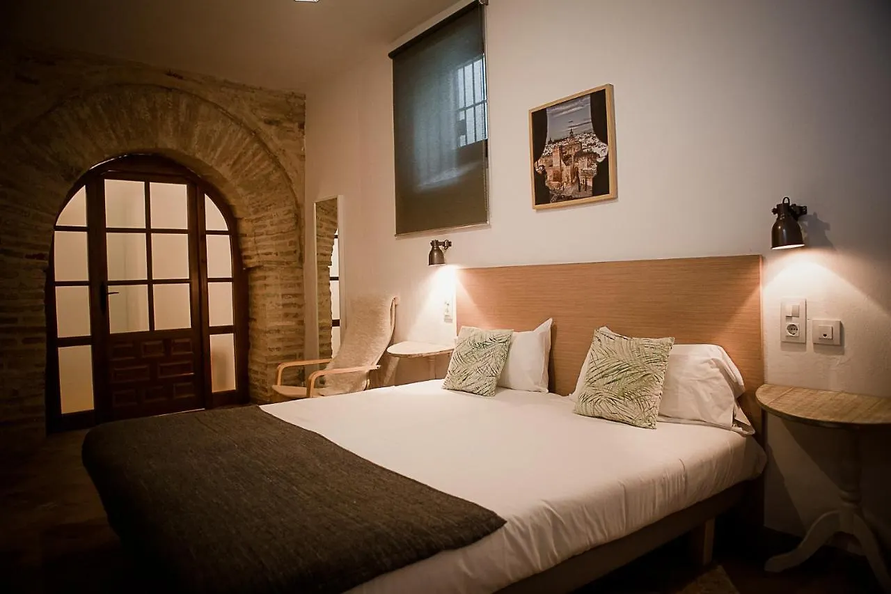 Frenteabastos Suites Cafe Hostal & Apartments Carmona  Guest house